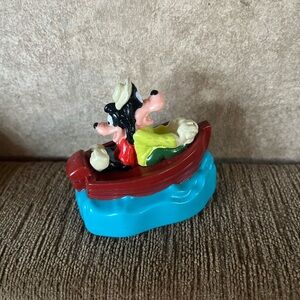 1995 Vintage Disney’s Goofy & Max In a fishing Boat
Burger King Kids Meal Toy